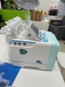 Appareil de beauté multifonctionnel 6 en 1/7 en 1 de deuxième génération, machine à hydro-dermabrasion, machine à jet peel, équipement de spa très vendu - Product Image 3