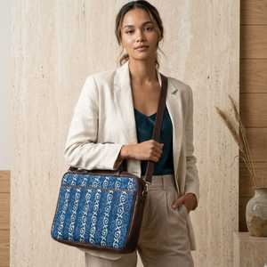 Bolso para Portátil Hecho a Mano en Color Índigo, Forrado en Algodón, Bolso de Mensajero para Oficina, Estilo Boho Étnico - Product Image 1