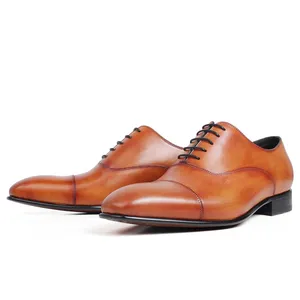 GFMA 2024 Sapatos masculinos de couro de vaca genuíno, calçados casuais lisos feitos à mão, sapatas de negócios e escritório, sapatinho de homem