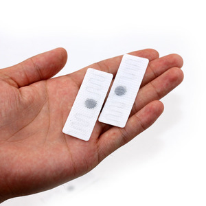 Étiquettes RFID industrielles de qualité stable, résistantes aux hautes températures, durables, lavables, pour le linge, les textiles, les cartes de visite, imperméables - Product Image 4