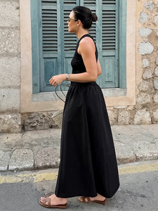 Robe longue en maille noire style Hepburn vintage en polyester pour femme, nouvelle robe de soirée cintrée à la taille coupe trapèze européenne et américaine - Product Image 4