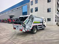 Camion compacteur d'ordures Howo 6 m³ 4x2 Diesel Moteur 3.0L Transmission manuelle Pompe Garantie 2 ans à vendre