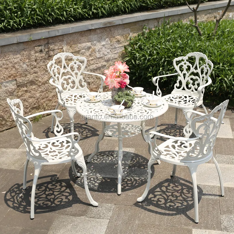 좋은 품질의 야외 안뜰 주조 알루미늄 가구 식탁과 팔 받침대가있는 의자