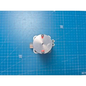 Válvula Solenoide de Alto Vacío SMC XVD2-02VF, Usada, Piezas de Equipos Semiconductores Legacy - Product Image 2