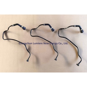 Manguera <span class=keywords><strong>de</strong></span> Refrigerante para <span class=keywords><strong>Mercedes</strong></span> Benz <span class=keywords><strong>GLE</strong></span> W167 Maybach GLS X167 A1675063900 A1675012203 A1675012400 A1675063400 A1675064300 - Product Image 4