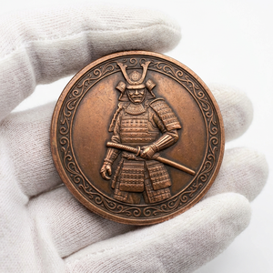 Pièces de monnaie inspirées de l'ère Edo avec relief samouraï fait main, cadeau idéal pour les amateurs d'anime, les <span class=keywords><strong>dojo</strong></span> ou les passionnés de culture asiatique - Product Image 1