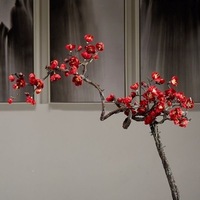 Bouquet de fleurs artificielles modernes sur pied, en soie, avec branches longues et séchées, fausses fleurs de prunier faites à la main