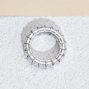 แหวนเพชรรูปไข่สีชมพู 18K รุ่น MSR-2054 ของ Messi Jewelry สำหรับผู้หญิง - Product Image 4
