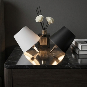 Lampe de table YONGZE pour bouteille de vin, veilleuse à brancher, lumière d'ambiance pour bouteille vide, lumière rechargeable pour bouchon de bouteille de vin - Product Image 1