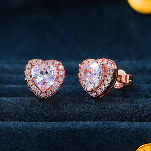 Orecchini a cuore classici da donna, accessori per l'orecchio alla moda per l'uso quotidiano - Product Image 4