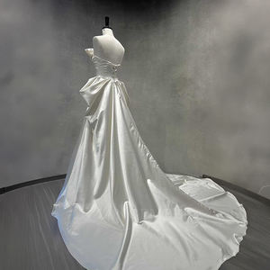 Vestido de Novia Moderno NT66, Largo, Sin Mangas, con Encaje, Flores de Cristal y Volantes, Estilo Sirena, Hasta el Suelo - Product Image 2