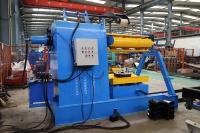 Débobineur compact pour machine de profilage – Équipement de production de tôles de toiture en fer et acier, peu encombrant