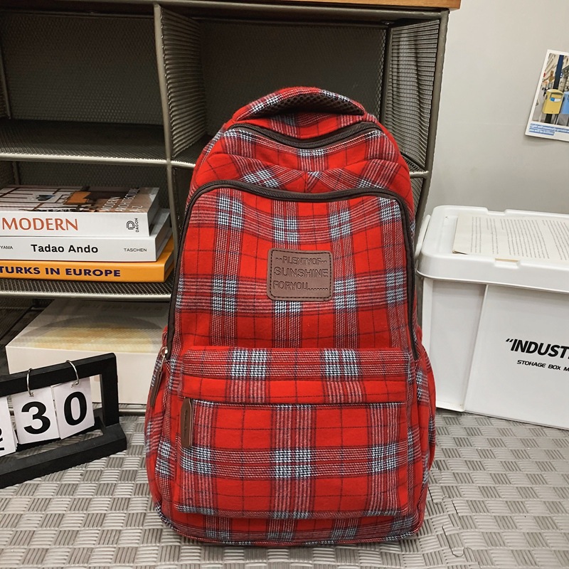 Red plaid without pendants