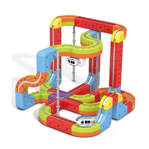 Manyetik Dönüşebilen Elektrikli Tren Yüksek Hızlı Demiryolu Rayı ABS Plastik 1:5 Ölçekli Eğitici Slot Oyuncak Çocuklar İçin - Product Image 1