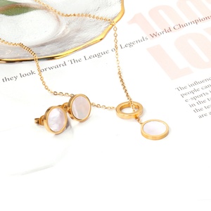 Nouvel Arrivage : Parure de bijoux en acier inoxydable plaqué or 18 carats, boucles d'oreilles et collier tendance pour femme, bijoux fantaisie - Product Image 3