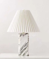 Lampe de table en marbre, lampe de sol/de table en fer de luxe en forme de champignon pour salon, chevet, villa, salle d'exposition d'art, lumière LED chaude