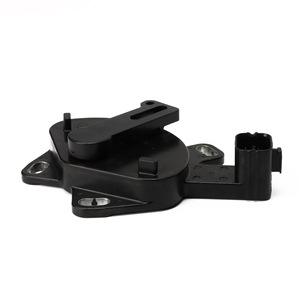 Interruptor Combinado Nissan 31918-1XF00, Pieza Automotriz de Plástico para Reemplazo y Reparación - Product Image 2