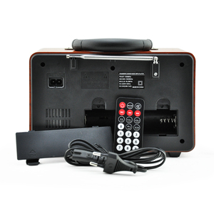 YG-<span class=keywords><strong>110BT</strong></span> YG110BT Yuegan Regalo de Navidad Radio FM Portátil Retro Reproductor de Música Inalámbrico de Madera Altavoz de Karaoke con Acabado de Madera - Product Image 6