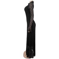 Robe longue plissée transparente à col montant et manches longues évasées, ornée de strass scintillants, pour soirée