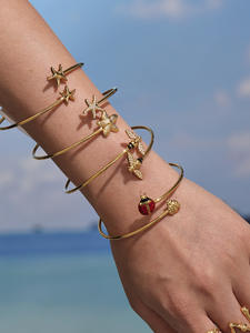 Bracelet ouvert Little Bee Starfish Zircon, durable, hypoallergénique, plaqué or 18 carats PVD, acier inoxydable, bijoux tendance pour femmes - Product Image 3