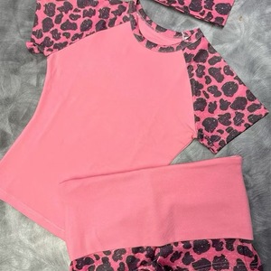 2026 Custom Spring Sexy <strong>Woman</strong> Outfit <strong>Short</strong> Sleeve Crop Top and <strong>Shorts</strong> Set Custom Casual Leopard Printed Streetwear <strong>Suits</strong> - Product Image 5