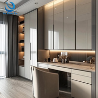 Armoires de dressing sur mesure de luxe modernes pour le sourcing des développeurs, avec organisation flexible pour les projets d'aménagement intérieur d'appartements