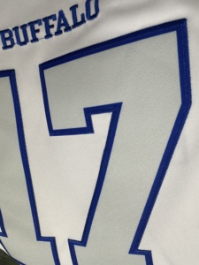 Vente en gros 2026 Buffalo Dernier Style Entièrement Cousu # 97 Bosa # 0 Coleman # 17 Allen # 4 Cook III # 2 Maillots de football américain Moore - Product Image 6