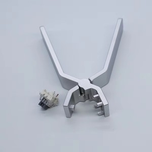 פותחן מתגים GATERON Silver <span class=keywords><strong>Switch</strong></span>, כלי DIY איכותי, מסיר מתגים למקלדת מכנית עם ארבעה סוגריים. - Product Image 4