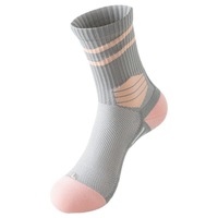 Chaussettes de sport respirantes en tricot à motif géométrique contrasté avec logo personnalisé OEM pour le basketball et la course à pied