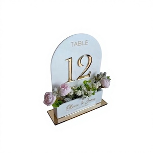 <span class=keywords><strong>YUBI</strong></span> Eleganti Numeri da Tavolo 3D Moderni Fai-da-Te in Acrilico Dorato con Stampa UV a Forma Arcuata per Cerimonie e Ricevimenti di Matrimonio - Product Image 3