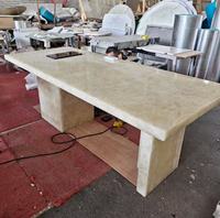 Table à manger moderne de luxe personnalisée en marbre avec design translucide à veines dorées pour villa et hôtel, écologique