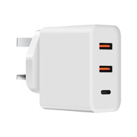 Chargeurs Muraux USB-C Super Rapides 65W (PD, QC3.0, PPS, GaN) à Prix Abordable pour Téléphones Samsung et iPhone – Modèle UK 3 Broches en Gros