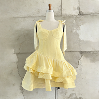 CA2034 Robe Courte d'Été Élégante Couleur Unie Style Bandeau à Bretelles avec Ourlet Volanté Esthétique Fraîche et Douce – Vente en Gros
