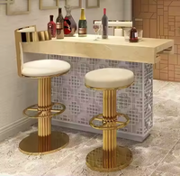 Nouveauté Meubles de salon pour restaurant Cuisine Loisirs Cadre en métal Bar Chaise de salle à manger en velours