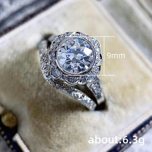 Anello di Fidanzamento F1464 in Oro Bianco con Diamante Taglio Brillante Rotondo Colore G Naturale Design Halo - Product Image 4