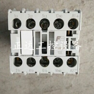คอนแทคเตอร์ Fuji DC รุ่น SC-M02/G1 DC24V สำหรับงานสวิตช์ - Product Image 1