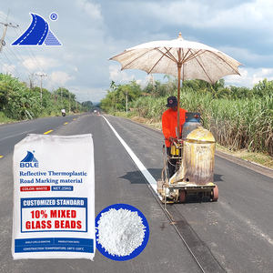 Malaisie prix de vente chaud 0% perles de verre mélangées <span class=keywords><strong>peinture</strong></span> au trait de <span class=keywords><strong>parking</strong></span> 25kg <span class=keywords><strong>peinture</strong></span> de marquage routier - Product Image 1