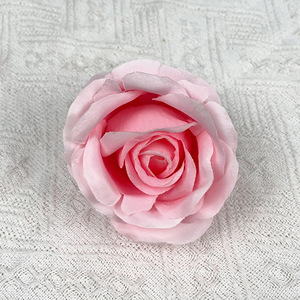 Fleur artificielle en soie de haute qualité, en plastique et en flanelle, rose, pour gâteaux et décorations de <span class=keywords><strong>mariage</strong></span>, tête de fleur artificielle de Noël - Product Image 5