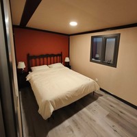 Casa Contenedor de Lujo de Acero Plegable y Expandible de 20 pies, Diseño Moderno Desmontable, Unidad de Vivienda Modular Económica, Dormitorio, Baño, Villa