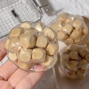 NOUVEAU Jouet anti-stress en TPR, balle à claquer, mini jouet à presser, viral sur Instagram, pour soulager l'anxiété et la décompression, pour les 14 ans et plus - Product Image 4
