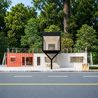 Maison mobile de luxe de style chinois en acier avec balcon vitré et construction durable