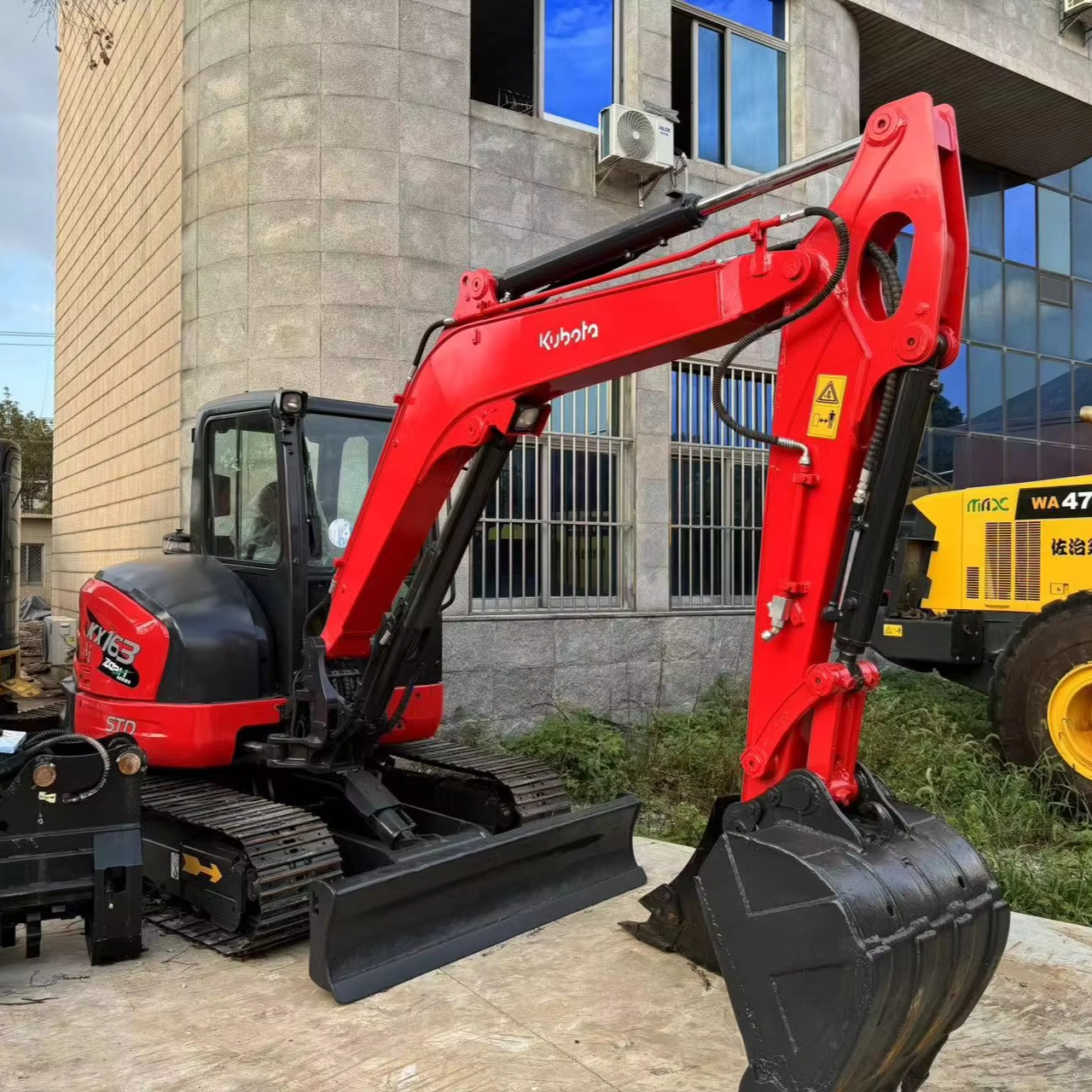 Прямые продажи с завода, б/у для Kubota, 6-тонные Гусеничные экскаваторы KX163 для городского и садового использования, японского производства