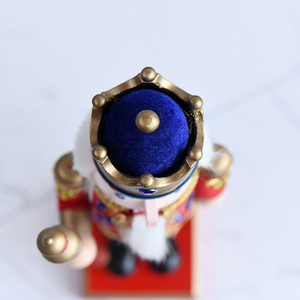 <span class=keywords><strong>Cascanueces</strong></span> de Madera Ecológico Pintado a Mano de 38 cm con Cetro y Mecanismo de Mandíbula Móvil para Regalo de Navidad - Product Image 4