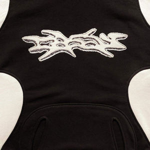 ชุดสูทผู้ชายสไตล์วินเทจลายปะติดผ้าทอแบบย้อมสีเอซิดสำหรับฤดูหนาว |   การตัดกันของสีบล็อก |   เสื้อสตรีทแวร์ทรงบ็อกซี่ปักลาย - Product Image 3