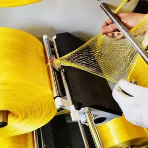 機械ラインMaquina de hilado de fibra cruda de polipropilenoを作るプラスチックポリプロピレンロープラフィアストリング