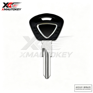 กุญแจรถมอเตอร์ไซค์สำหรับ Triumph T1050 T955 <span class=keywords><strong>Street</strong></span> <span class=keywords><strong>Triple</strong></span> 600 <span class=keywords><strong>675</strong></span> Tiger 800 T100 T900 T800 T120 กุญแจชิปแบบถอดได้สำหรับรถมอเตอร์ไซค์ - Product Image 5