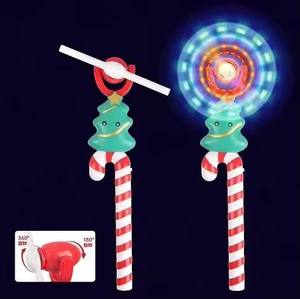 Luckykoo 2024 nouveau Design fête de noël allumer des <span class=keywords><strong>jouets</strong></span> noël LED clignotant moulin à vent baguette avec musique - Product Image 3