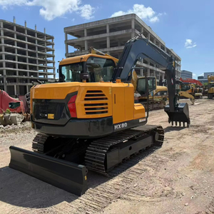 Excavatrice sur chenilles HX80 8 tonnes Hyundai – Matériel d'excavation à prix réduit HX80 - Product Image 1