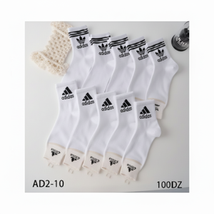 Calzini da donna neri lunghi fino alla caviglia in Nylon traspirante e morbido in seta a maglia personalizzabile con motivo a stampa termica di dimensioni - Product Image 1