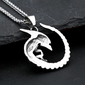 Collar con colgante Alien Vs Predator de acero inoxidable yunnique, diseño de esqueleto para hombre, joyería de calavera vikinga, regalo, cadena de 60cm - Product Image 4